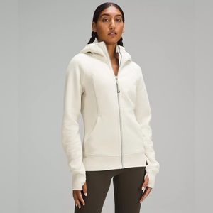 Lululemon Scuba sweatshirt size 8 color “bone”. EUC- SF, boxer friendly home